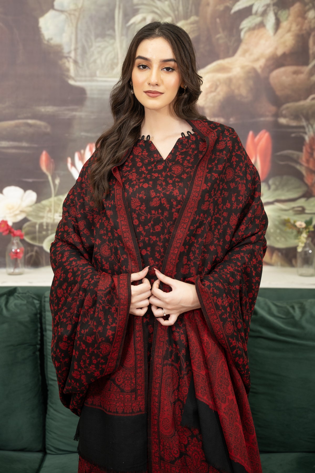 Pashmina Kaani Shawl- Black & Maroon