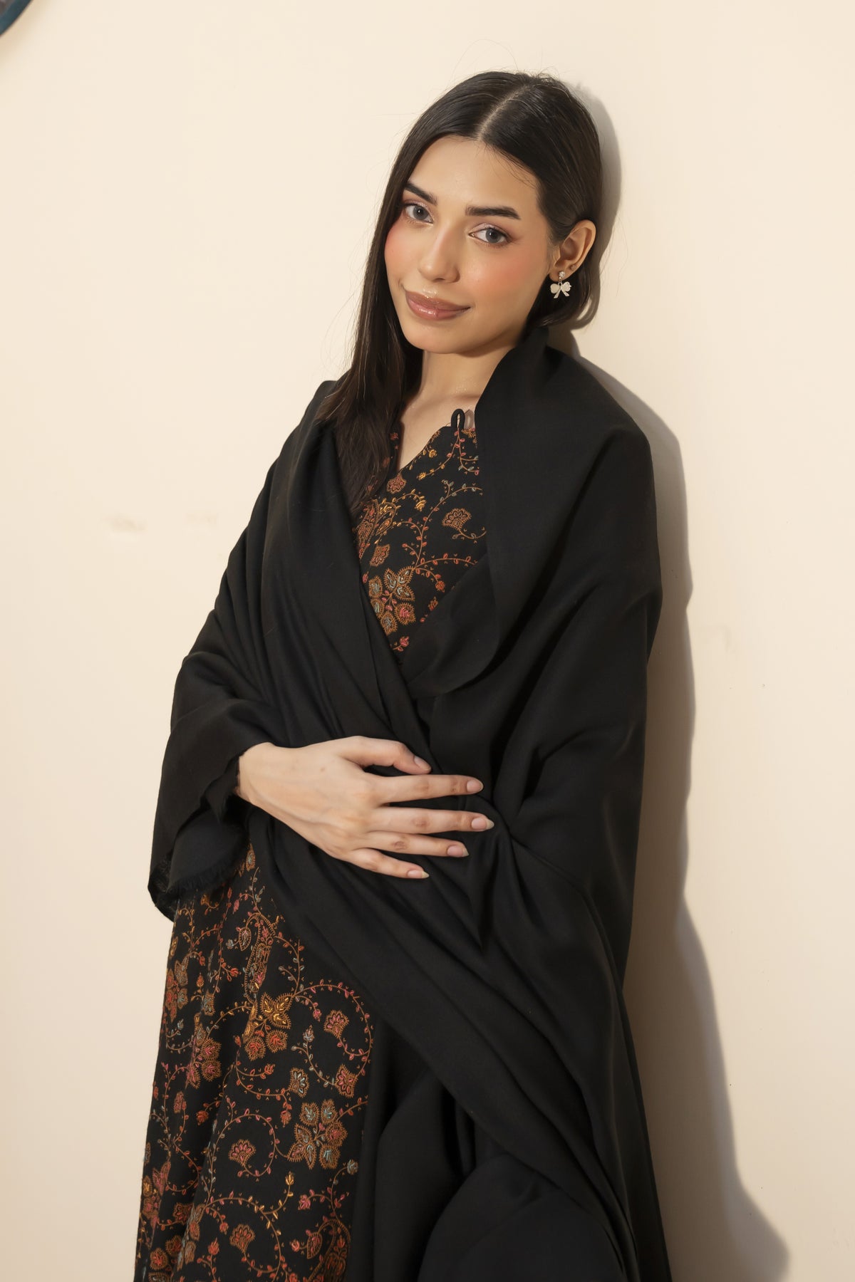 Plain Pashmina Wool Shawl- Black