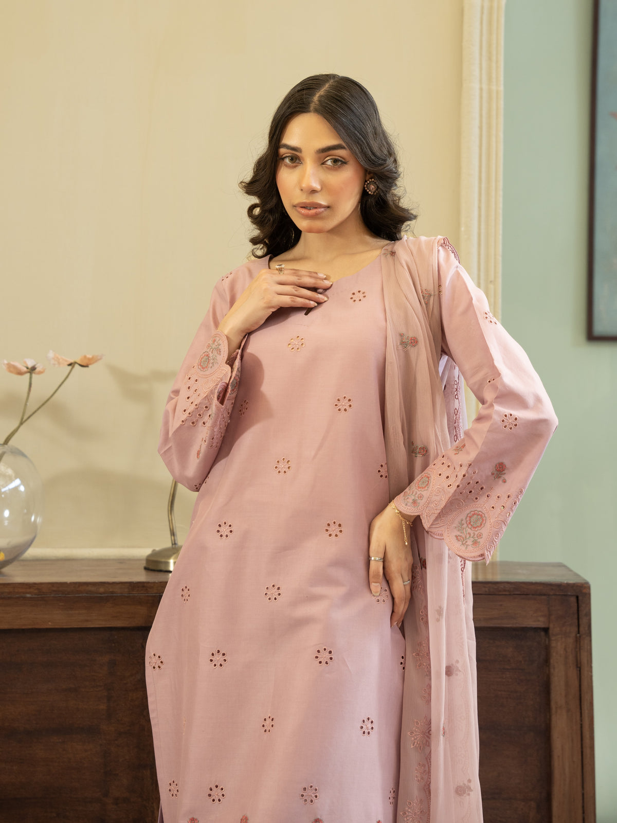Tea Rose Embroidered Lawn 3pc Suit