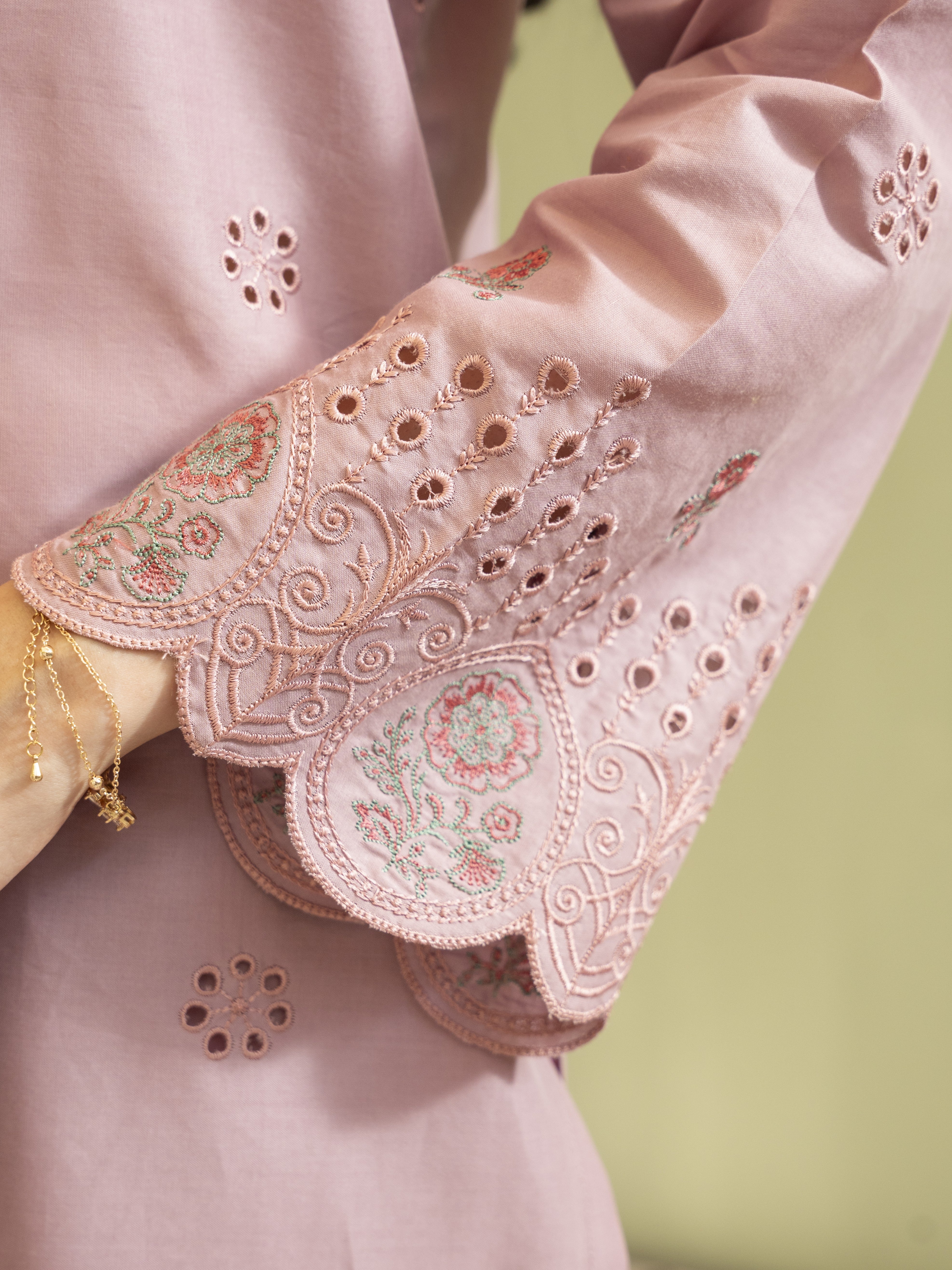 Tea Rose Embroidered Lawn 3pc Suit