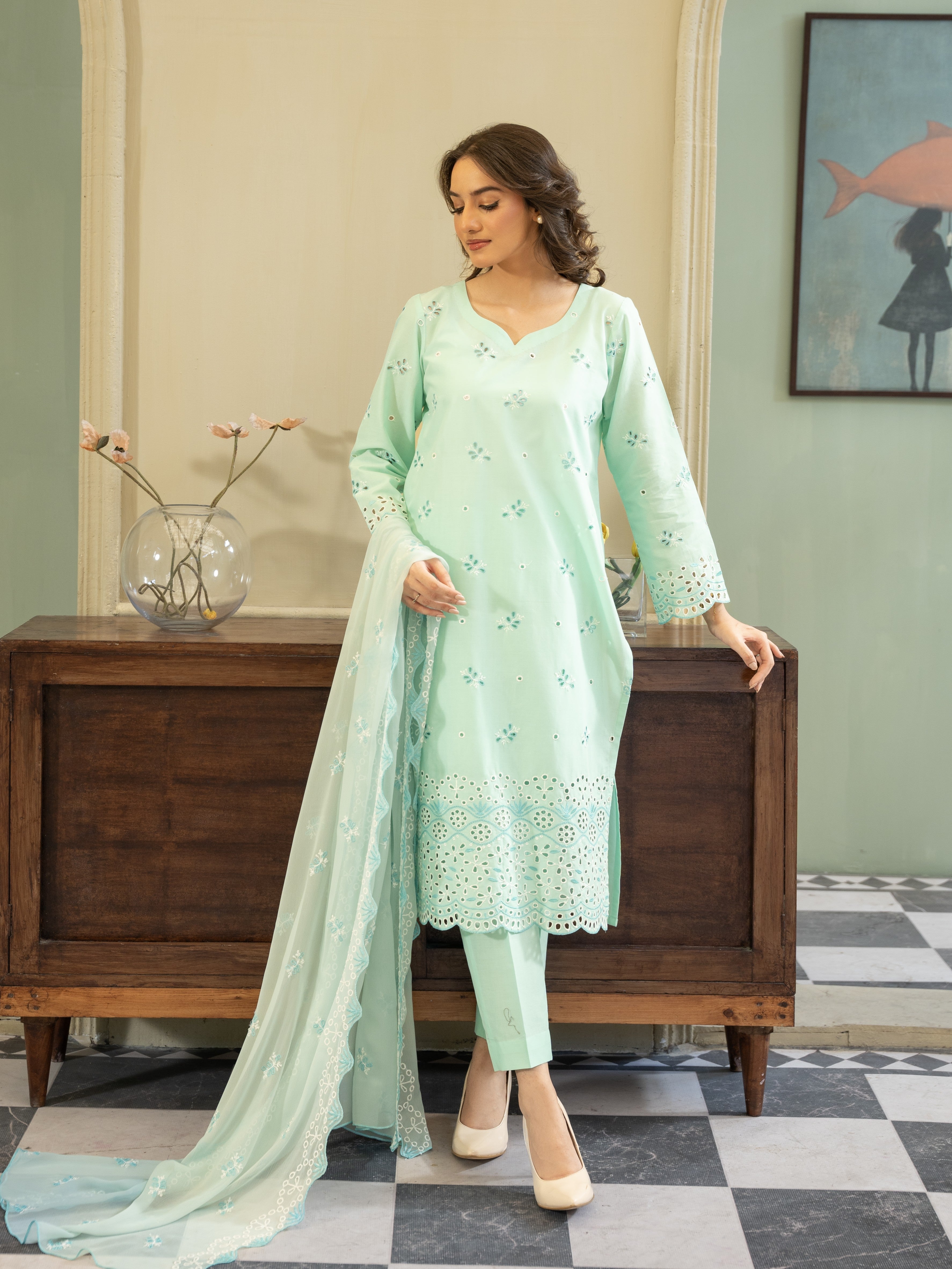 Aquamarine Embroidered Lawn 3pc Suit
