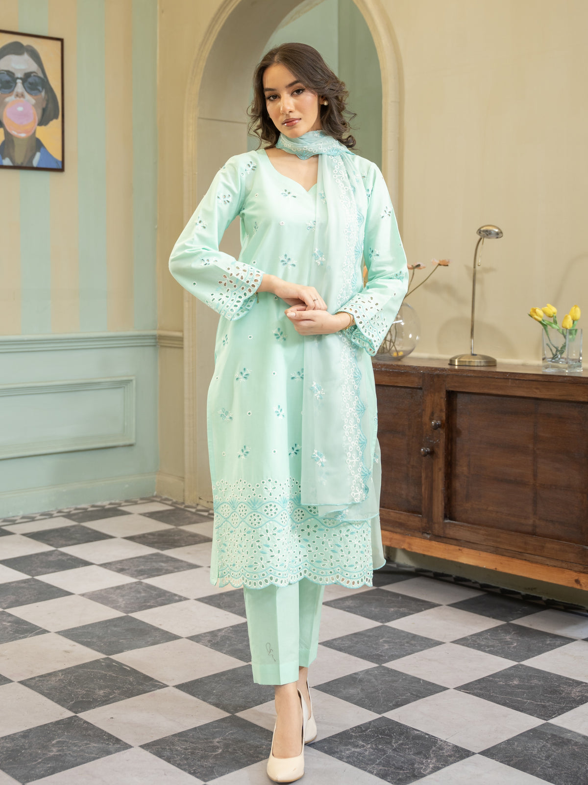 Aquamarine Embroidered Lawn 3pc Suit