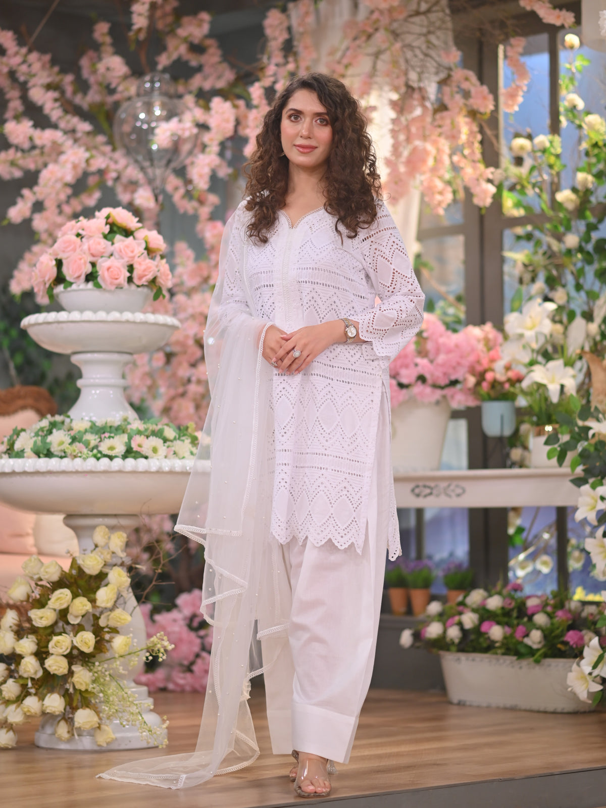 Chikankari Farshi Shalwar 3pc Suit-White